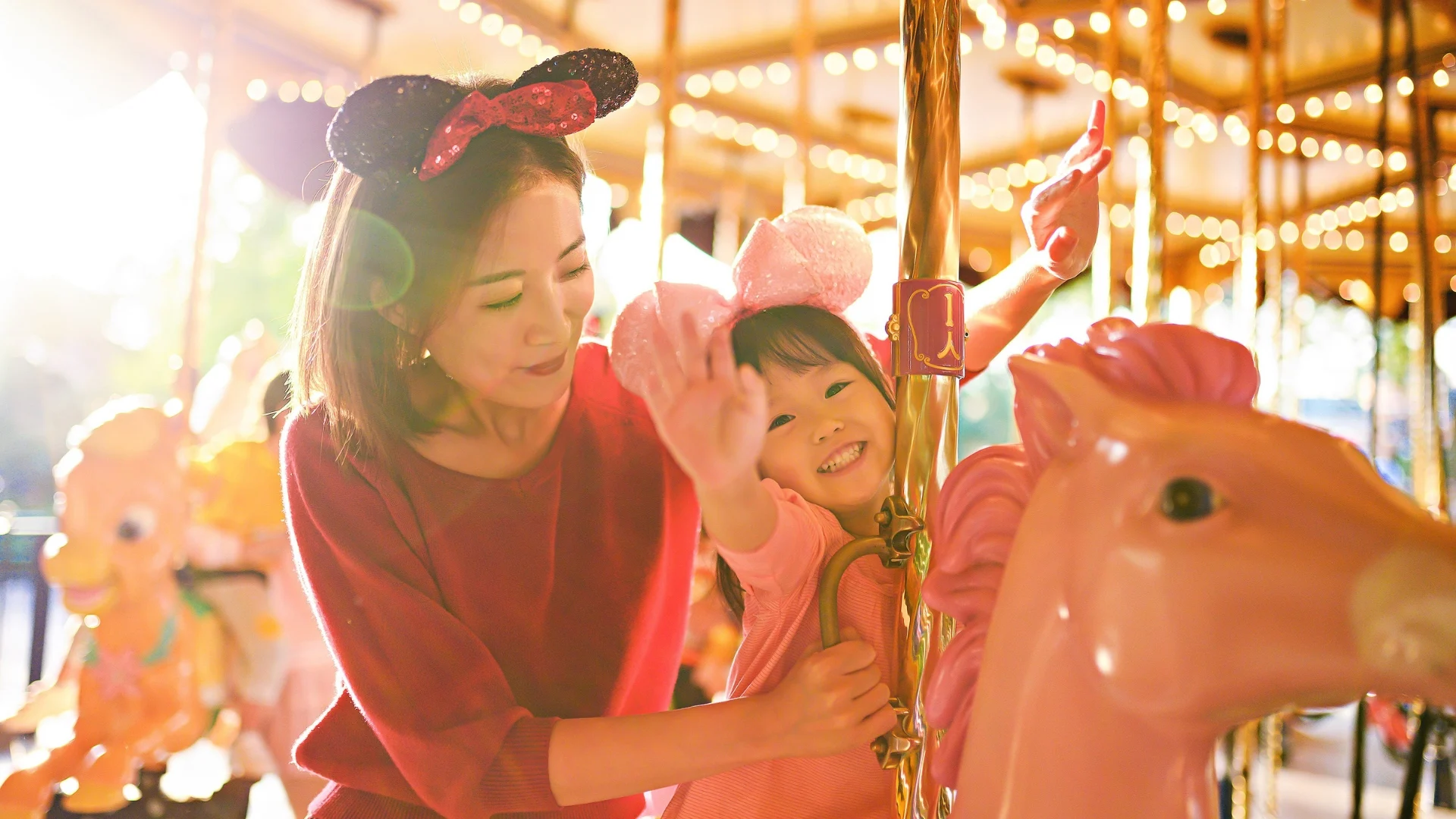 Blog_Family-Friendly-Fun-at-Shanghai-Disneyland_mother-and-daughter-on-carousel-in-shanghai-disney