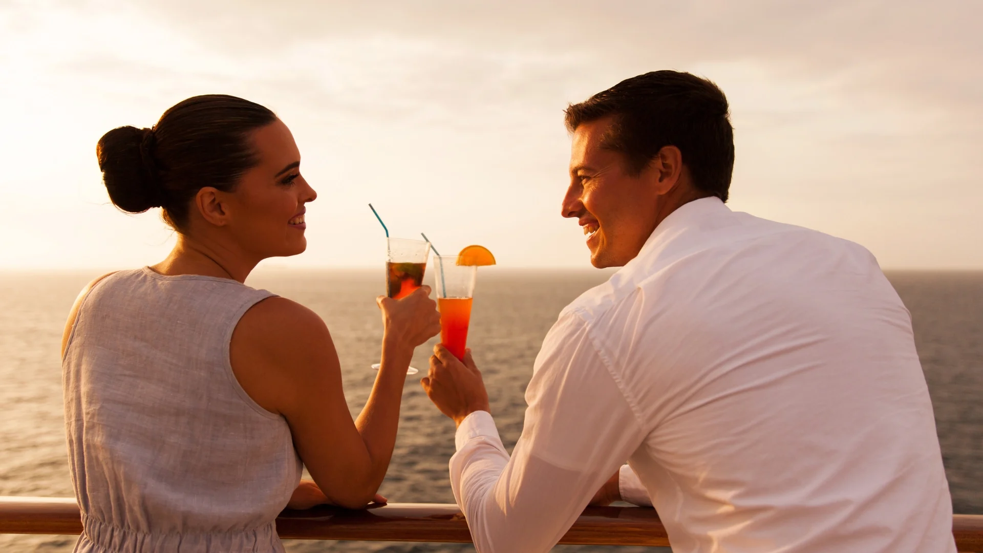 Blog_How-to-Make-Your-Cruise-Exciting-and-Fun_Couple-enjoying-cruise